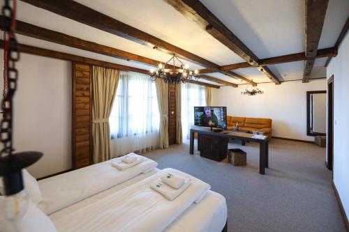 Imagen de la habitación del Hotel Leshten. Foto 16