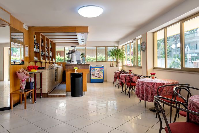 Imagen del bar/restaurante del Hotel Levante. Foto 3