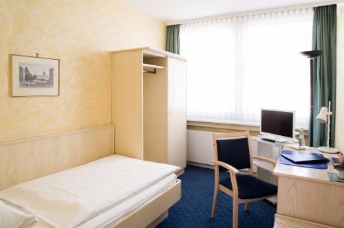 Imagen de la habitación del Hotel Lex. Foto 8