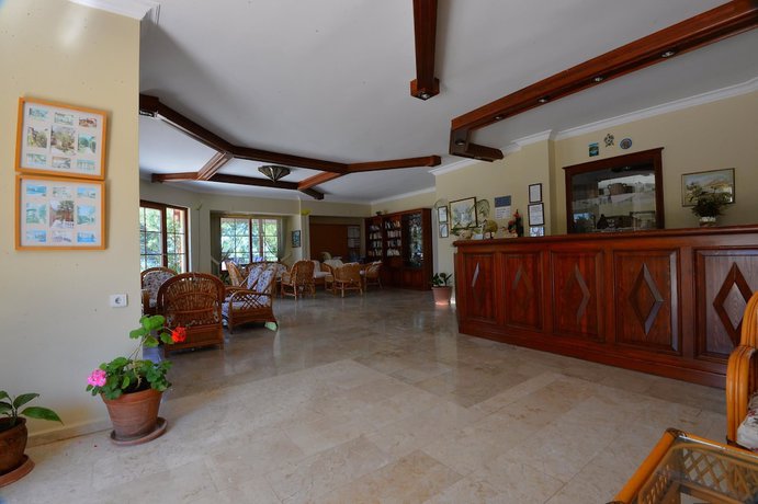 Imagen de los interiores del Hotel Leytur. Foto 18
