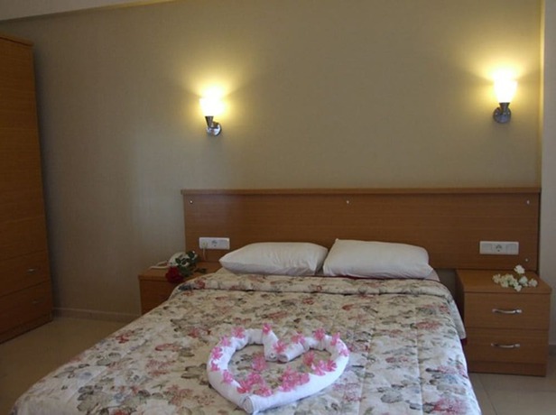 Imagen de la habitación del Hotel Leytur. Foto 15