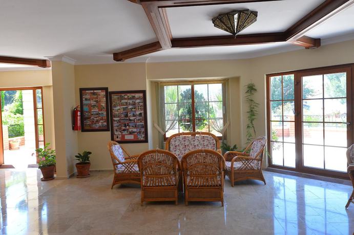 Imagen de los interiores del Hotel Leytur. Foto 19