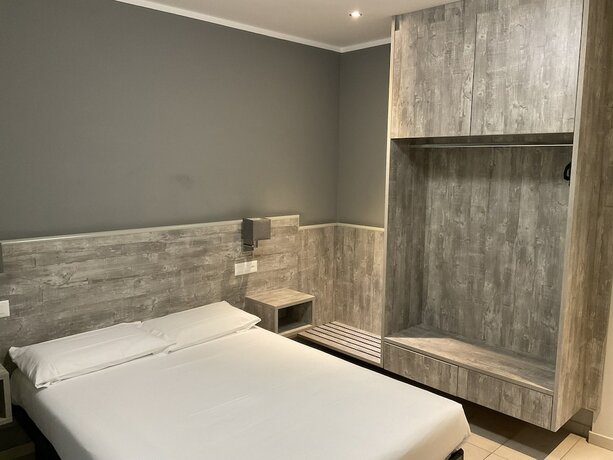 Imagen de la habitación del Hotel Liberty Self Check-in. Foto 13