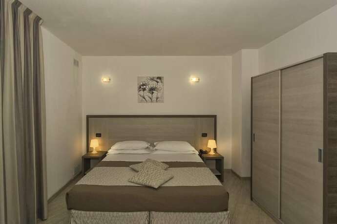 Imagen de la habitación del Hotel Lido Inn. Foto 17