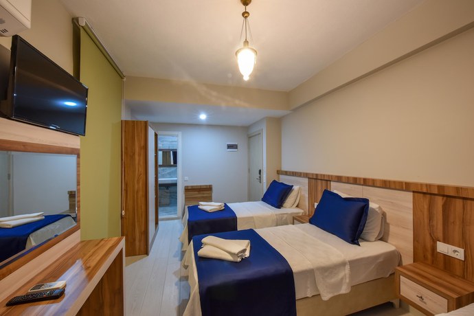 Imagen de la habitación del Hotel Lidya. Foto 8
