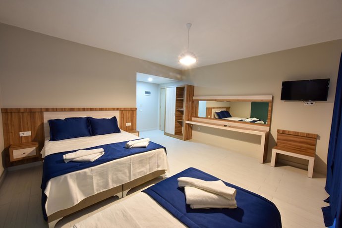 Imagen de la habitación del Hotel Lidya. Foto 12