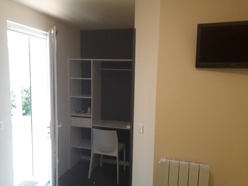 Imagen de la habitación del Hotel Limoux. Foto 9