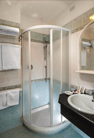 Imagen de la habitación del Hotel Lina, Misano Adriatico. Foto 9