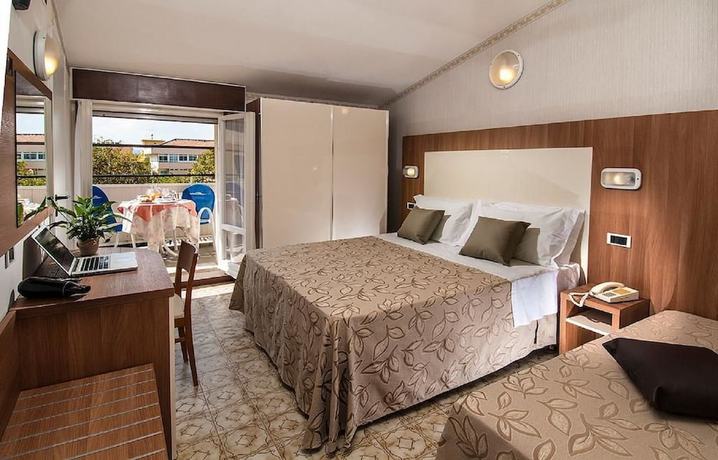 Imagen de la habitación del Hotel Lina, Misano Adriatico. Foto 14