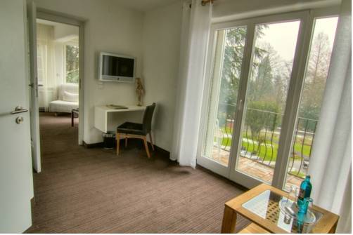 Imagen de la habitación del Hotel Lindenallee. Foto 3