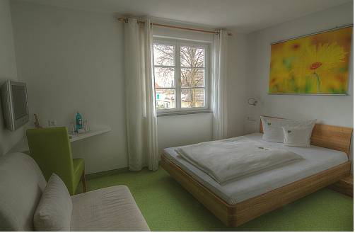 Imagen de la habitación del Hotel Lindenallee. Foto 4