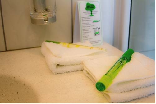 Imagen de la habitación del Hotel Lindenallee. Foto 5