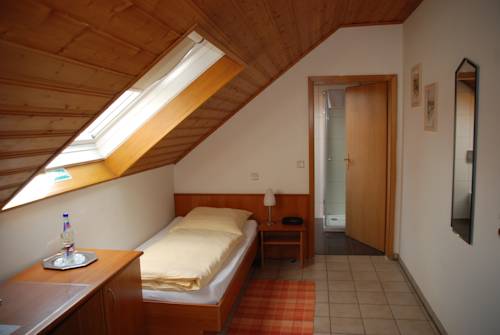 Imagen de la habitación del Hotel Lindenhof, R&ouml;dermark. Foto 7