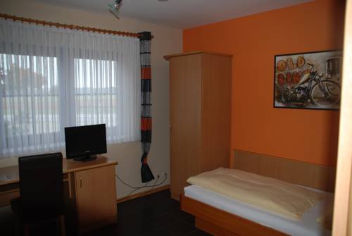 Imagen de la habitación del Hotel Lindenhof, R&ouml;dermark. Foto 9