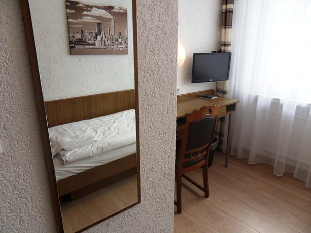 Imagen de la habitación del Hotel Linnert. Foto 6