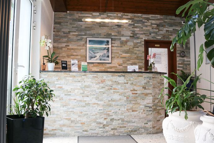 Imagen de los interiores del Hotel Linnert. Foto 20