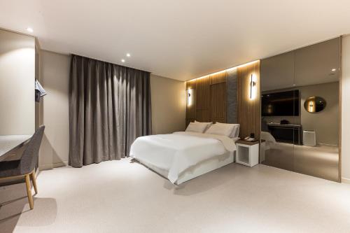 Imagen general del Hotel Lium. Foto 4