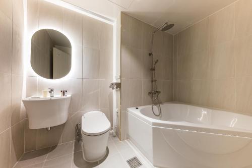 Imagen general del Hotel Lium. Foto 6