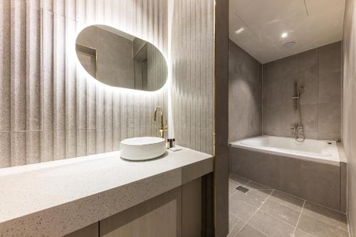 Imagen general del Hotel Lium. Foto 10