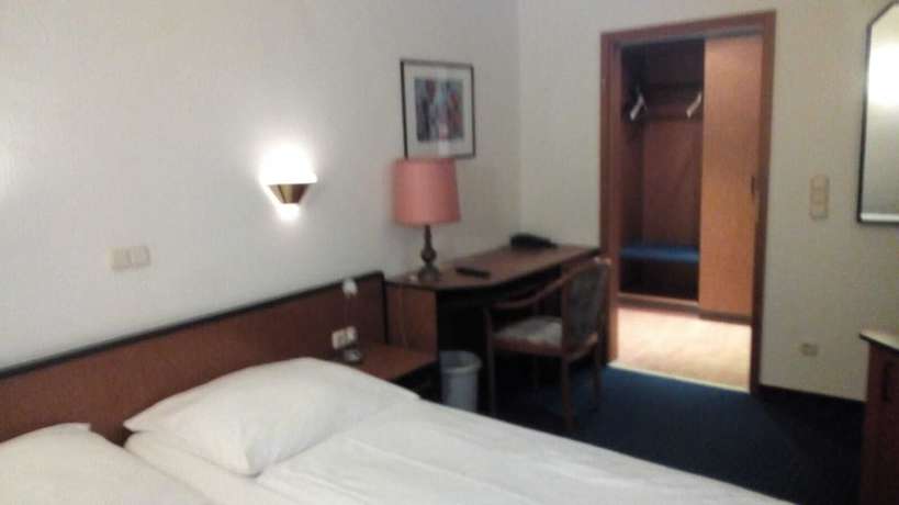Imagen de la habitación del Hotel Loewensteiner Hof Haus am Neuplatz. Foto 10