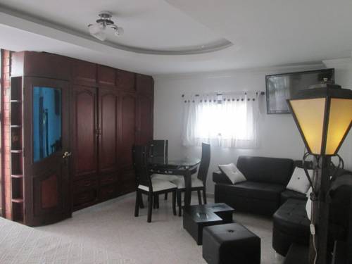 Imagen de la habitación del Hotel Londres Plaza. Foto 2