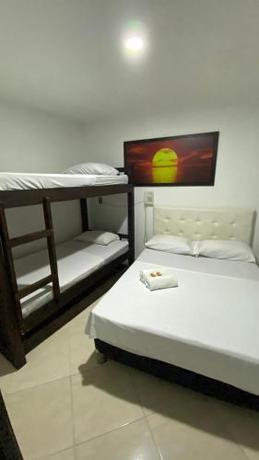 Imagen general del Hotel Los &Aacute;ngeles, Bello. Foto 3