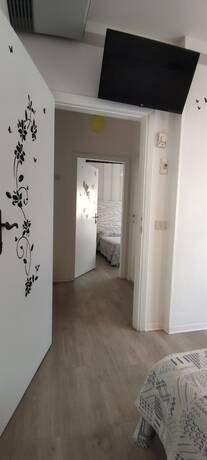 Imagen de la habitación del Hotel Losanna. Foto 15