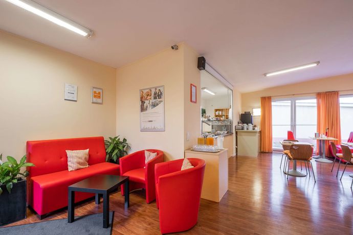 Imagen de los interiores del Hotel Lueneburg Sued. Foto 17