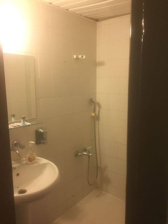 Imagen de la habitación del Hotel Lugano, Muratpaşa. Foto 15
