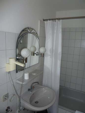 Imagen de la habitación del Hotel Luise, Essen. Foto 4