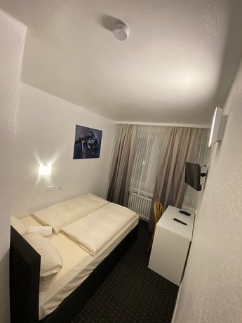 Imagen de la habitación del Hotel Luise, Essen. Foto 7