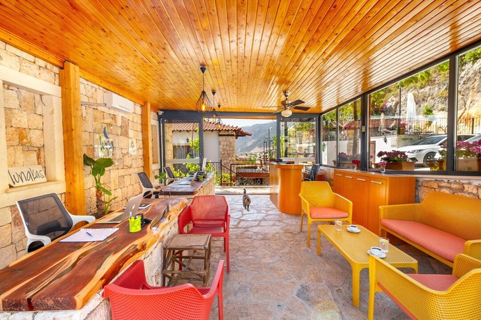 Imagen de los interiores del Hotel Luna Kas. Foto 20