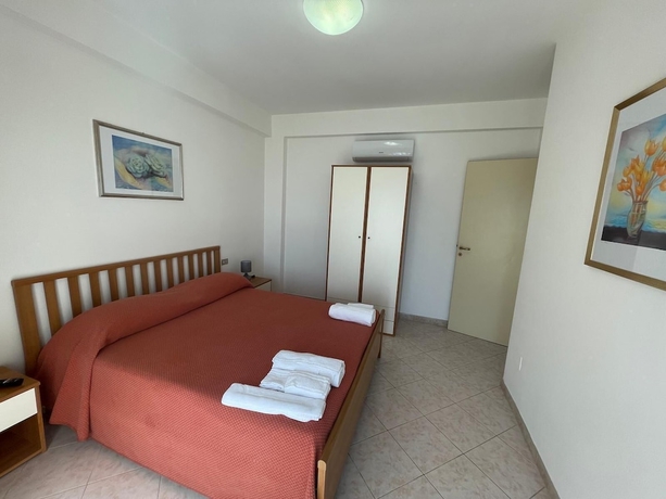 Imagen de la habitación del Hotel Lungomare 3 Stelle. Foto 7