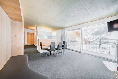 Imagen de la habitación del Hotel L&uuml;n. Foto 10