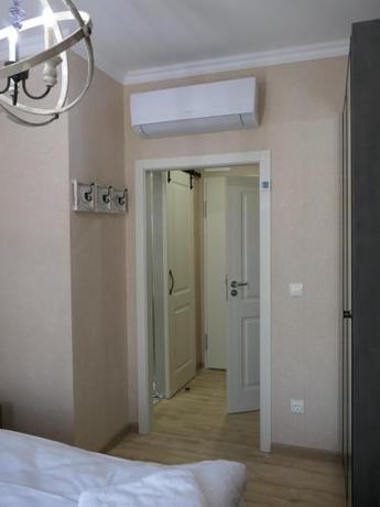 Imagen de la habitación del Hotel MEDITERRANEO. Foto 14