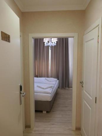 Imagen de la habitación del Hotel MEDITERRANEO. Foto 16