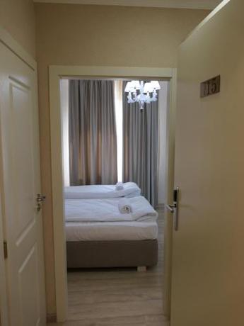 Imagen de la habitación del Hotel MEDITERRANEO. Foto 17