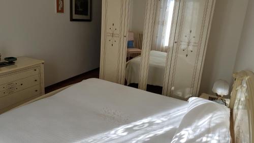 Imagen general del Hotel Madonna Di Luciago. Foto 3