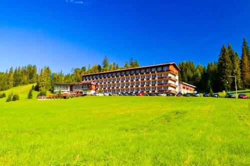 Imagen general del Hotel Magura. Foto 1