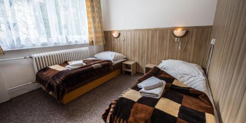 Imagen de la habitación del Hotel Magura. Foto 20