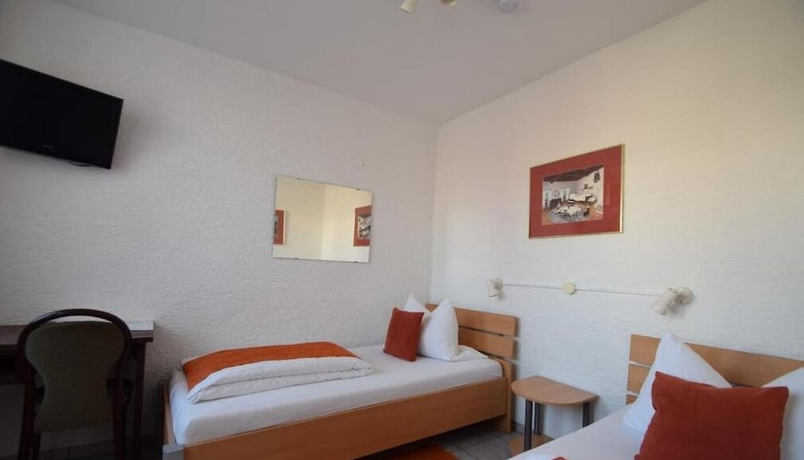 Imagen de la habitación del Hotel Main Taunus. Foto 14