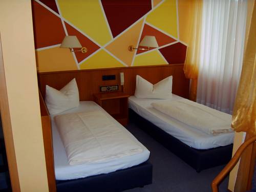 Imagen de la habitación del Hotel Mainperle. Foto 10