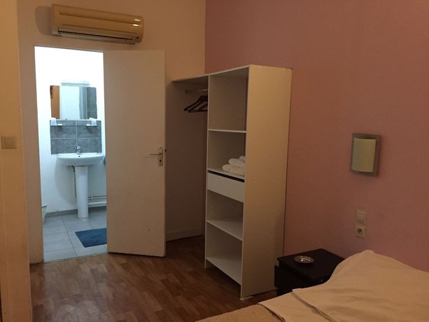 Imagen de la habitación del Hotel Manon. Foto 6