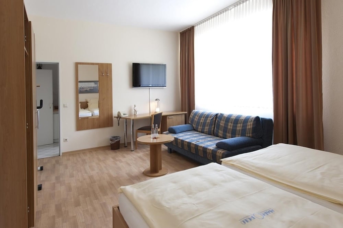 Imagen de la habitación del Hotel Marco Polo. Foto 15