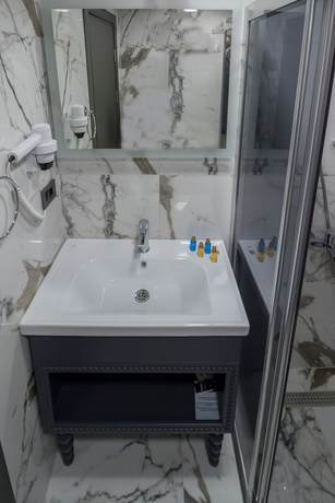 Imagen de la habitación del Hotel Mardia. Foto 14