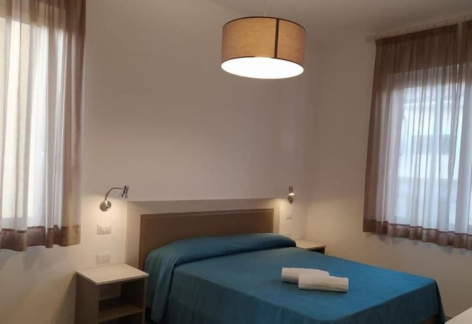 Imagen de la habitación del Hotel Maria, Castellabate. Foto 16
