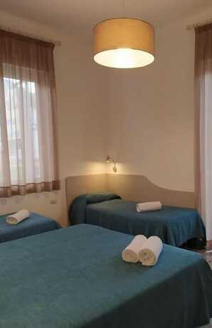 Imagen de la habitación del Hotel Maria, Castellabate. Foto 19