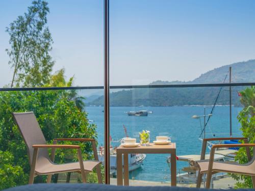 Imagen de la habitación del Hotel Marina Bay G&ouml;cek. Foto 6