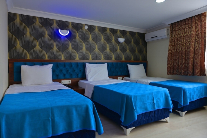 Imagen de la habitación del Hotel Marina City. Foto 4