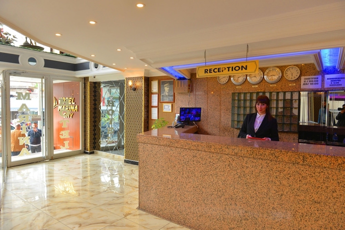 Imagen de los interiores del Hotel Marina City. Foto 17